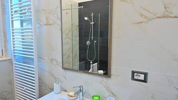 Villa, 2 Bedrooms, Garden View | Bathroom