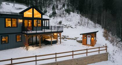 New Luxury Home in Killington with Hot Tub, Sauna and Fireplace
