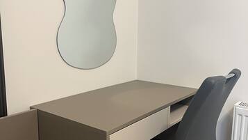 ์ํํธ, ๋ฐ์ฝ๋ | ๋
ธํธ๋ถ ์์
๊ณต๊ฐ, ์๋ง ์ปคํผ, ๋ค๋ฆฌ๋ฏธ/๋ค๋ฆฌ๋ฏธํ, ์ ์์ฉ ์นจ๋