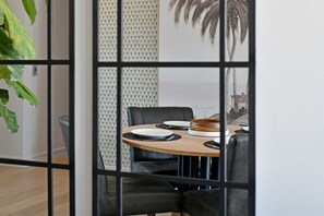 Dining - Quiet 2-Bed Green Point Retreat | Rooftop Pool (Cape Town)