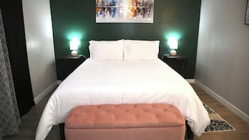 Iron/ironing board, free WiFi, bed sheets