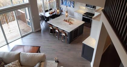 Luxury Condo for 4 month Summer Rental on Golf Course