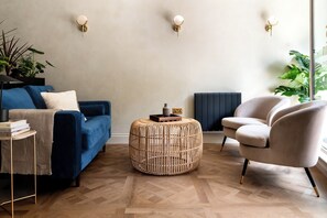 Apartament, vistes a la ciutat | Sala d'estar