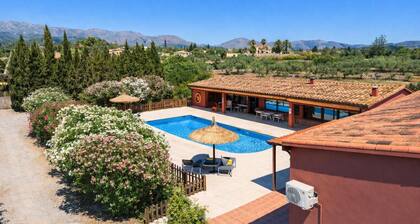 Villa Gosp Torres Large Private Pool, WiFi