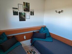 مكواة/لوح كي وواي فاي وملاءات أسرّة