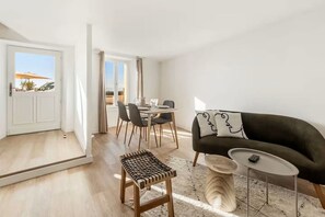 TV - Bord de l`eau 1 - Vue Mer/Parking -Duplex - 4 pers (Cancale)