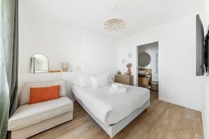 Iron/ironing board, bed sheets - Bord de l`eau 4 - Vue mer/Parking - 3 personnes (Cancale)