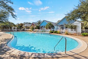 Pool - Resort Pool and Hot Tub, Close to Beach, Along 30A (Seacrest)