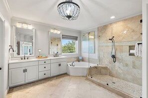 Hair dryer, towels - Close to Beach, Resort Community Pool and Hot Tub (Destin)