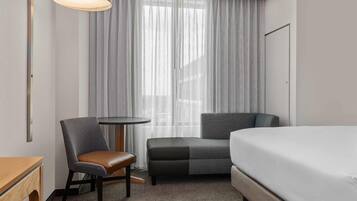 Premium bedding, desk, bed sheets