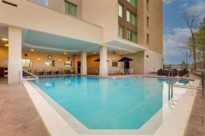 Outdoor pool - Drury Plaza Hotel Tampa Brandon (Tampa)