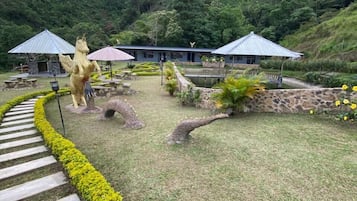 Petit déjeuner complet compris tous les jours