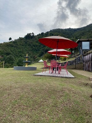 Café da manhã completo grátis todos os dias