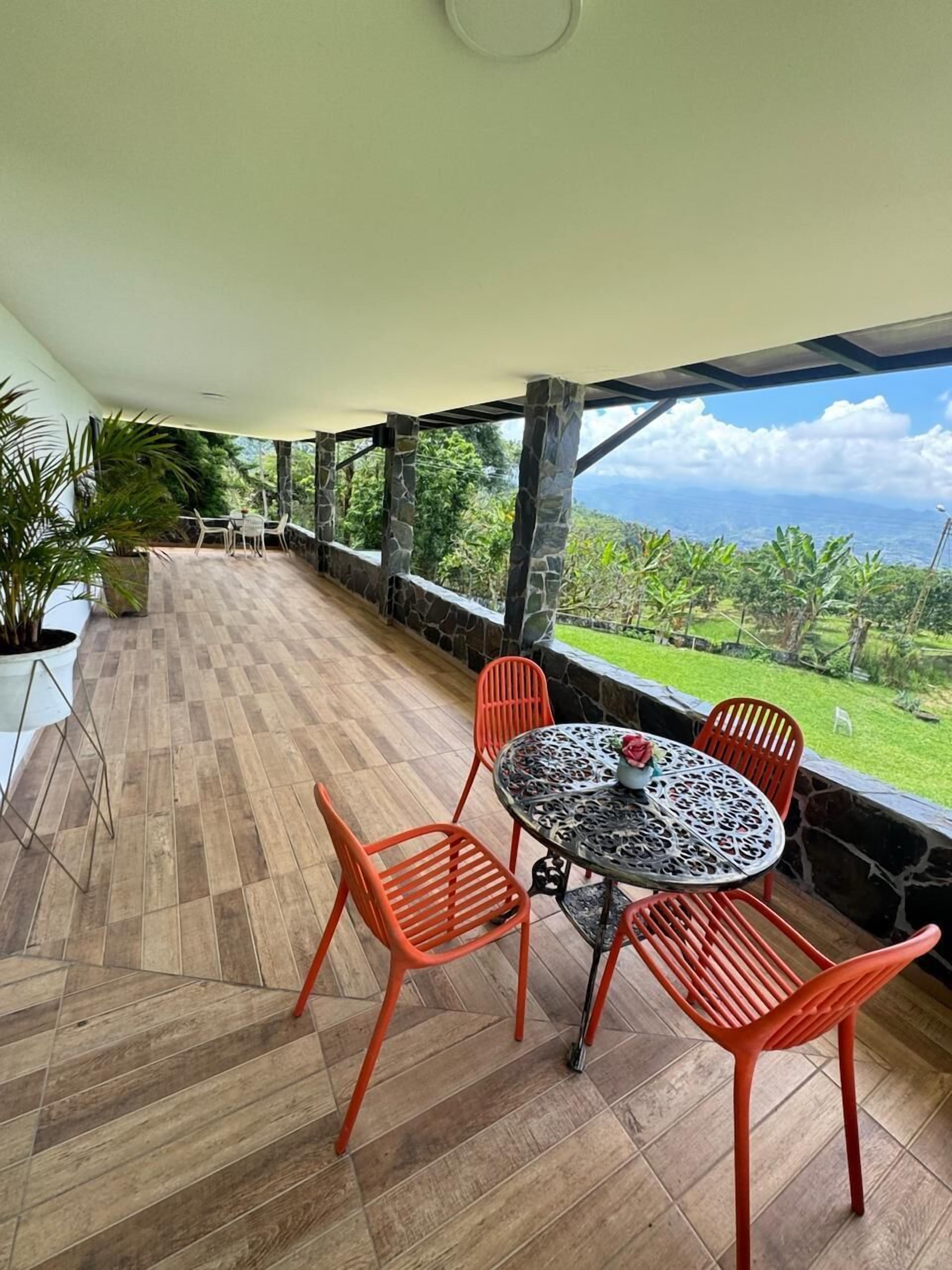 Habitación estándar, balcón | Exterior