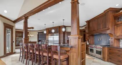 Superior Luxury! Elegantly furnished 6 BR, 6 full bath mansion, with great views