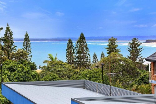 Farleigh Lodge, 3B/R Kings Beach Retreat