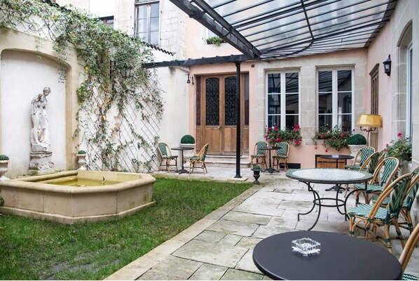 Fountain - Maison La Louise (Ligny-en-Barrois)