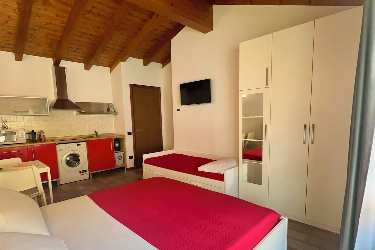 AGRIFOGLIO 21 | Blackout drapes, soundproofing, WiFi (free)