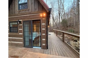 Terrace/patio - Tiny Cabin / Creekside / Near Asheville / Cabin#2 (Weaverville)