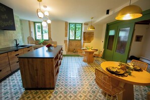 Daily buffet breakfast (EUR 20 per person) - CASA CON ENCANTO O REFUXIO (Vila de Cruces)