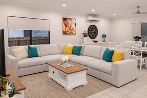 Smart TV, offices