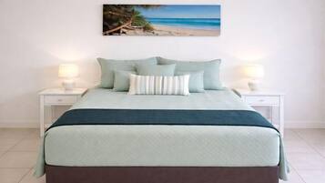 Schreibtisch, Bügeleisen/Bügelbrett, Internetzugang, Bettwäsche