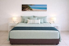 Schreibtisch, Bügeleisen/Bügelbrett, Internetzugang, Bettwäsche