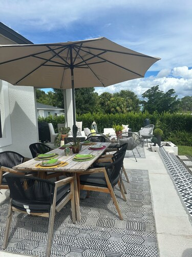 Hidden Gem! Luxury Palm Home with Modern Comfort