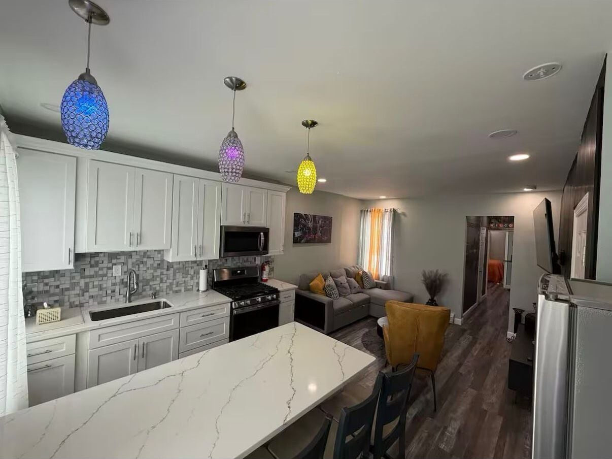 Mikrobølgeovn, ovn og kokeplater