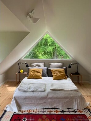 2 makuuhuonetta, silitysrauta/-lauta, Wi-Fi