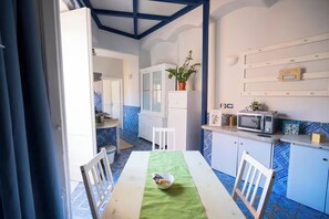 Dining - To complete (Catania)