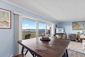 Interior - Assateague House 308 (Ocean City)