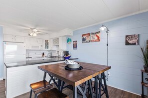 Dining - Assateague House 308 (Ocean City)