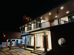 Exterior - 5-bedroom upper house in Wayanad for a relaxing getaway (Kalpetta)