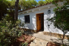 Exterior detail - Country House 'Espartosa 2' with Private Pool, Private Terrace and Wi-Fi (Chiclana de la Frontera)
