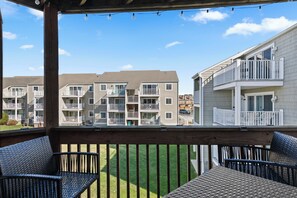 Property grounds - Eight on the Bay 2B (Ocean City)