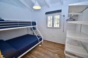 Strygejern/strygebræt, Wi-Fi, sengetøj