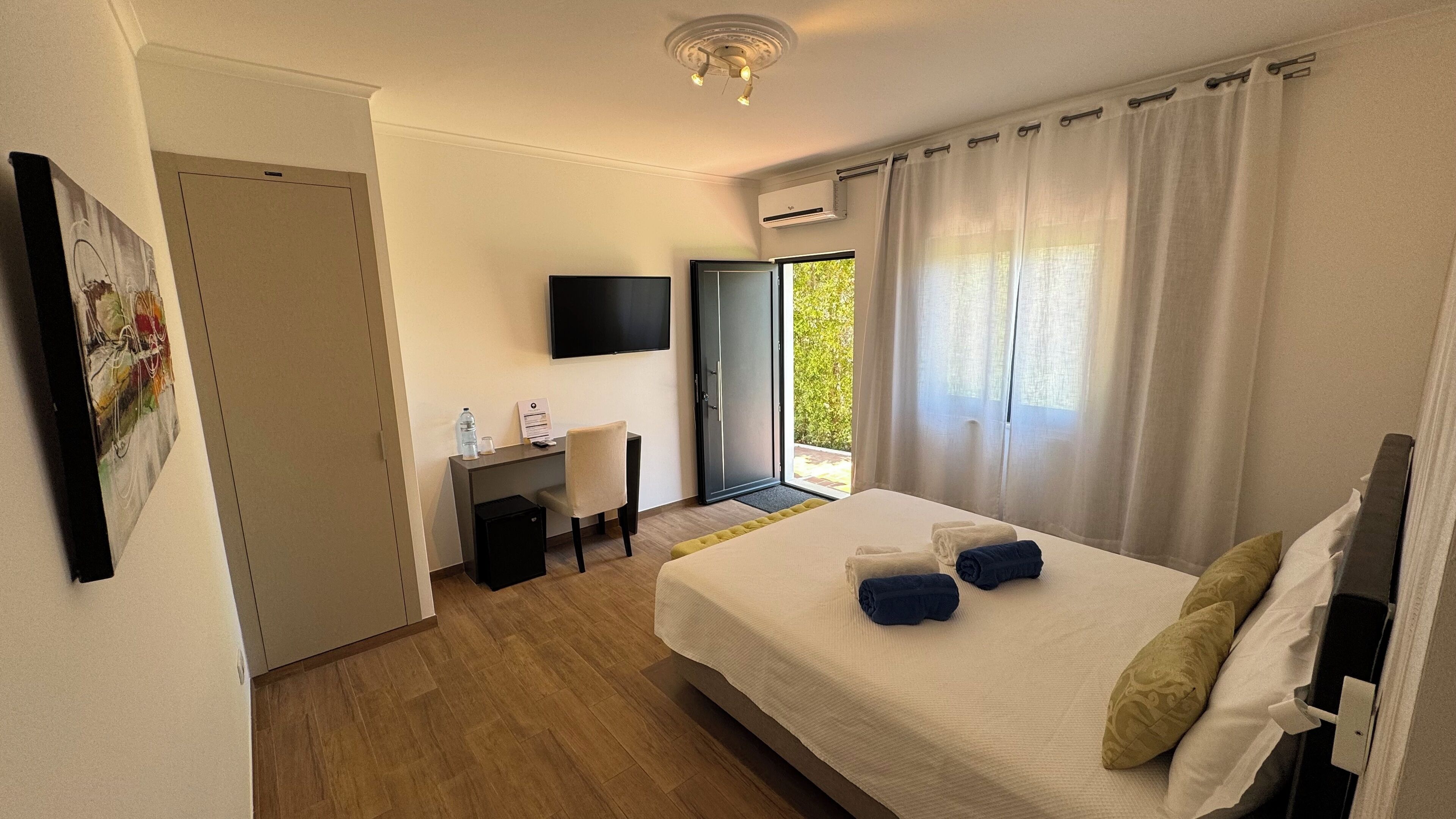 Superior Double Room, Patio, Garden View | Free WiFi, wheelchair access