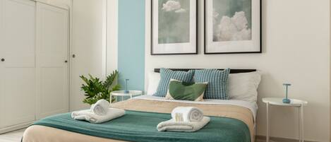 1 bedroom, iron/ironing board, travel cot