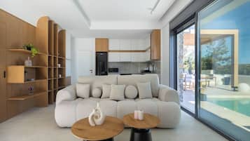 Perhehuvila, 2 makuuhuonetta, yksityinen uima-allas, merinäköala | Oleskelualue