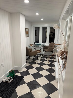 Interior - Seasons at Edgewater Beach House (Shediac Bridge)