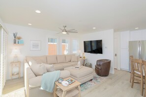 TV - Luxe Coastal Townhome | Rooftop Deck | Steps from the Sand (Pismo Beach)