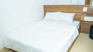 Basic Room - Amanda Homestay (Nghia Tru)