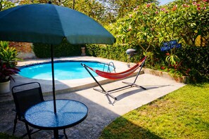 Ulkouima-allas, lämmitetty uima-allas