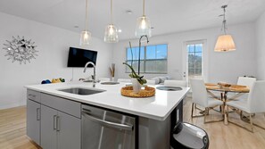 Interior - Resort-style Near Disney, Top Location, On-site Restaurant  (Davenport)