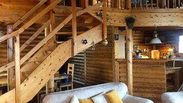 Télévision, cheminée