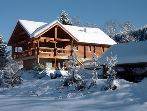 Exterior - Holiday Home 'Chalet Near The 7 Laux Resort' with Mountain View and Wi-Fi (LAVAL EN BELLEDONNE)