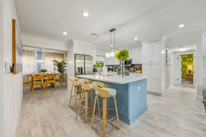 Fridge, microwave, oven, stovetop - Resort Style Backyard  Pool  Hot Tub  Movie Room (Seminole)