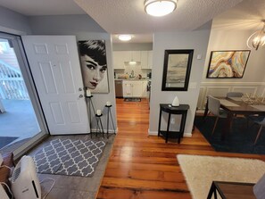 Interior - Elegantly Designed Condo (Columbia)