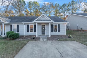 Exterior - Chapin 2/2 Remodeled in 2025 (Chapin)